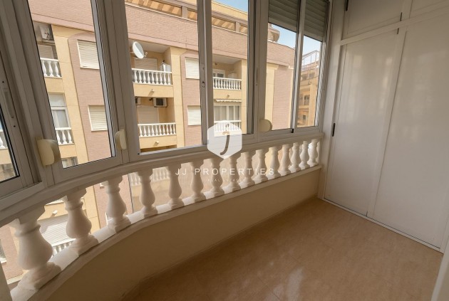 Aus zweiter Hand - Wohnung -
Torrevieja - Parque las naciones