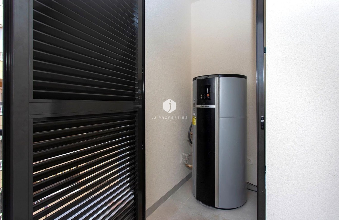 Tweedehands - Appartement / flat -
Torrevieja - Playa del Cura