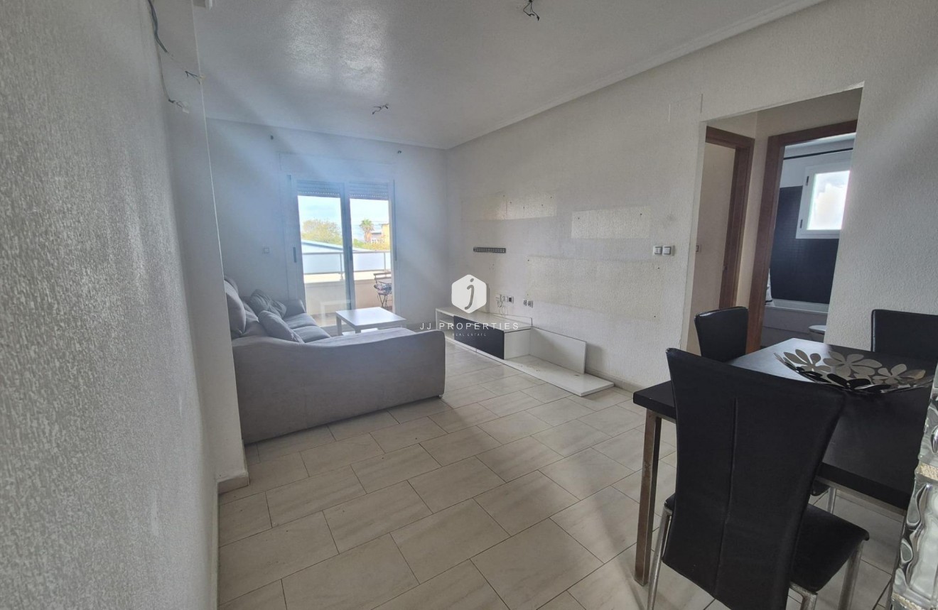 Tweedehands - Appartement / flat -
Torrevieja - aguas nuevas