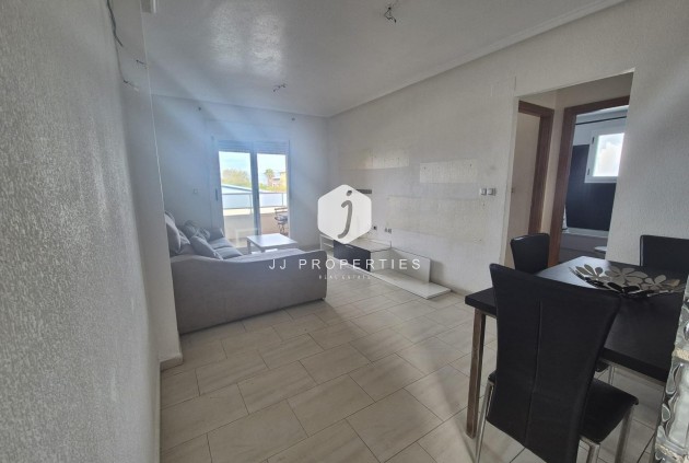 Tweedehands - Appartement / flat -
Torrevieja - aguas nuevas