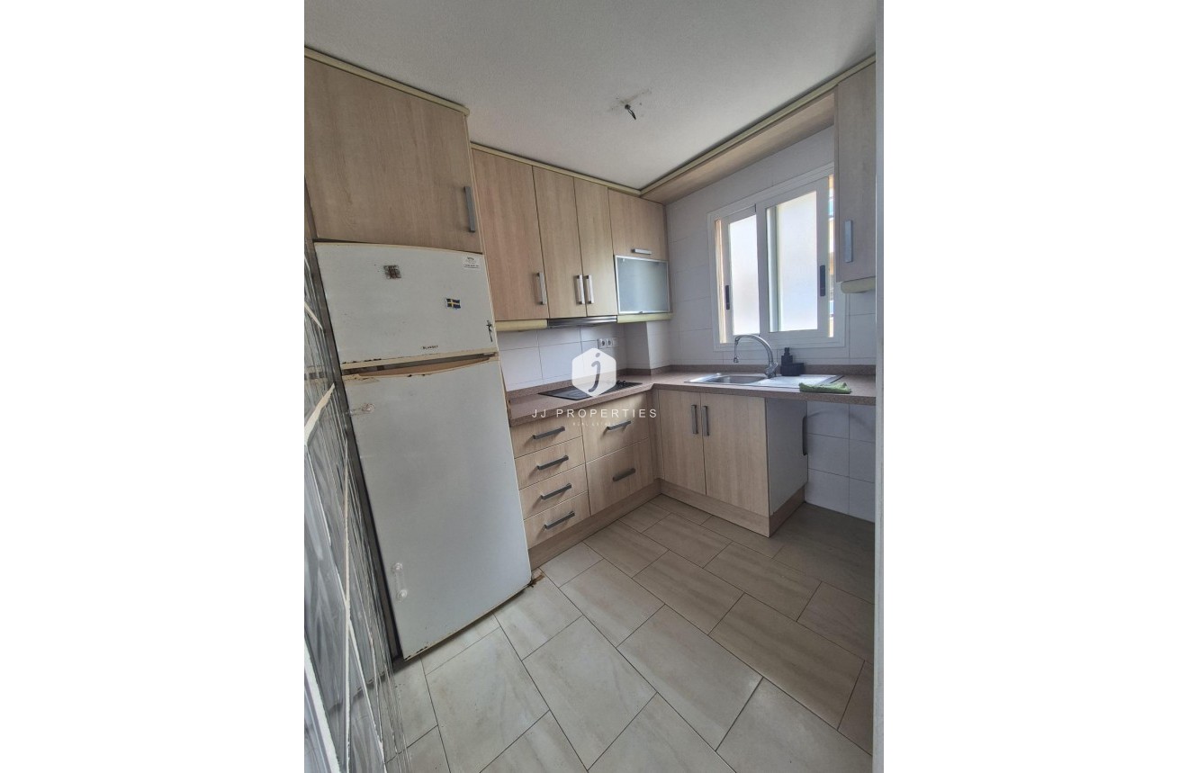 Tweedehands - Appartement / flat -
Torrevieja - aguas nuevas