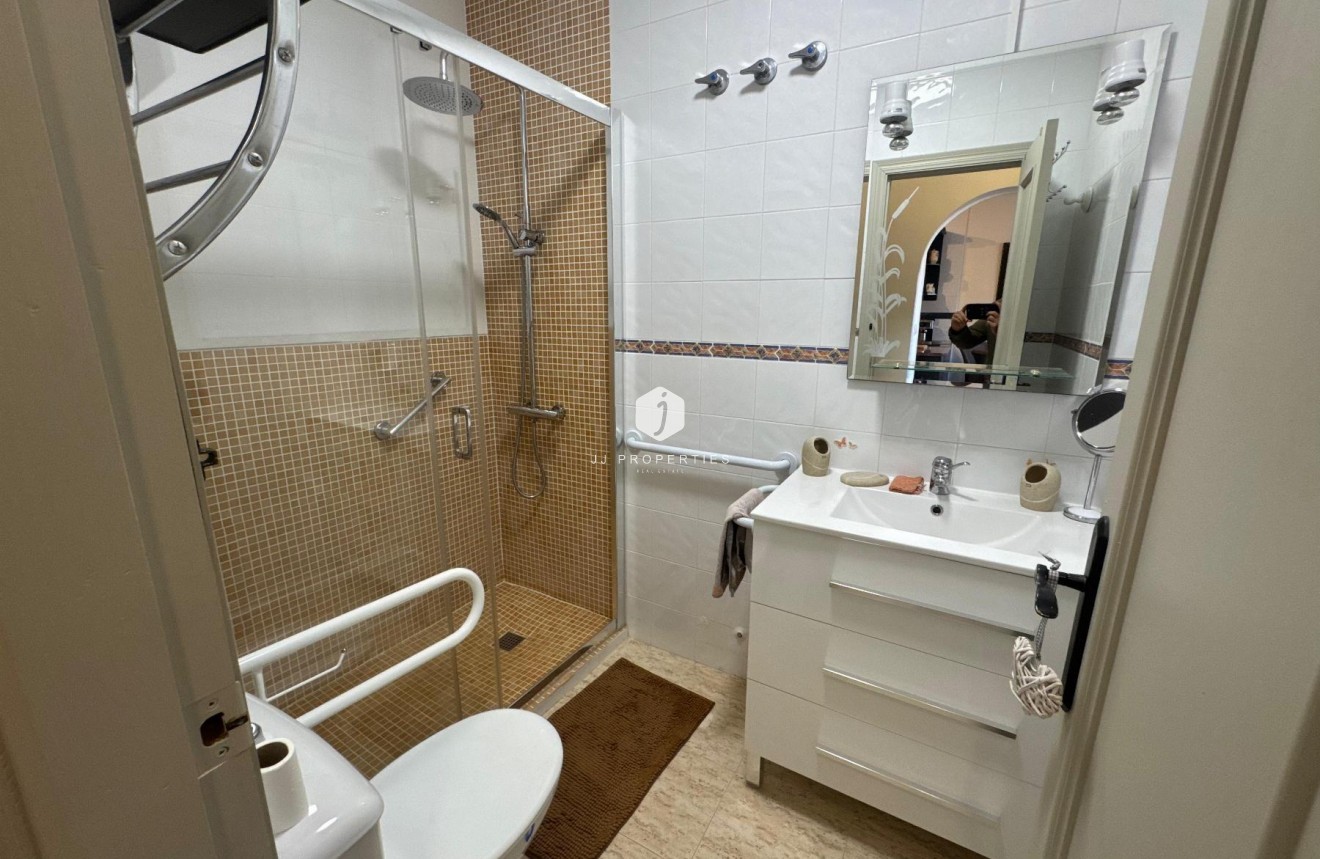 Tweedehands - Bungalow -
Orihuela Costa - Costa Blanca