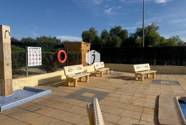 Tweedehands - Bungalow -
Orihuela Costa - Costa Blanca