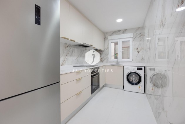 Tweedehands - Appartement / flat -
Torrevieja - Costa Blanca