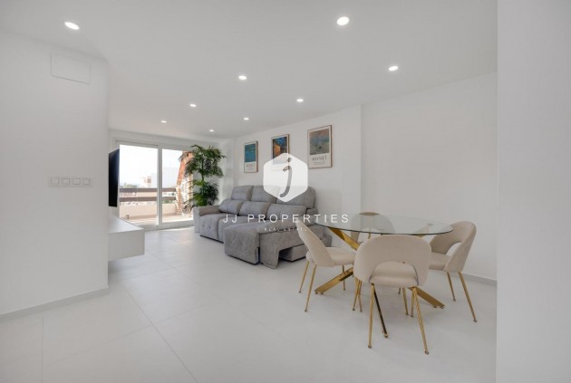 Tweedehands - Appartement / flat -
Torrevieja - Costa Blanca