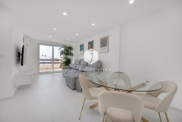 Tweedehands - Appartement / flat -
Torrevieja - Costa Blanca