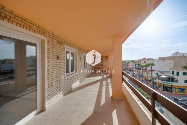 Tweedehands - Appartement / flat -
Torrevieja - Costa Blanca