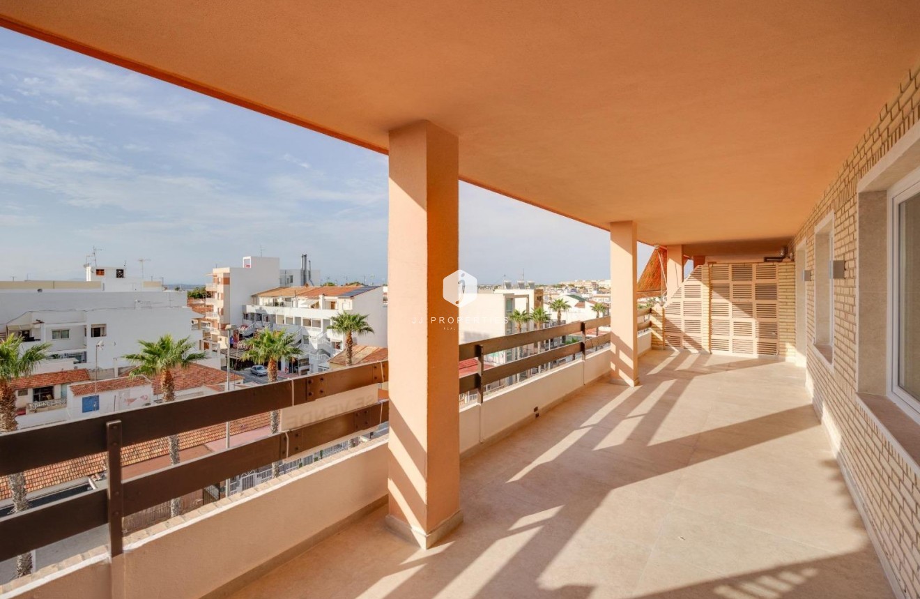 Tweedehands - Appartement / flat -
Torrevieja - Costa Blanca
