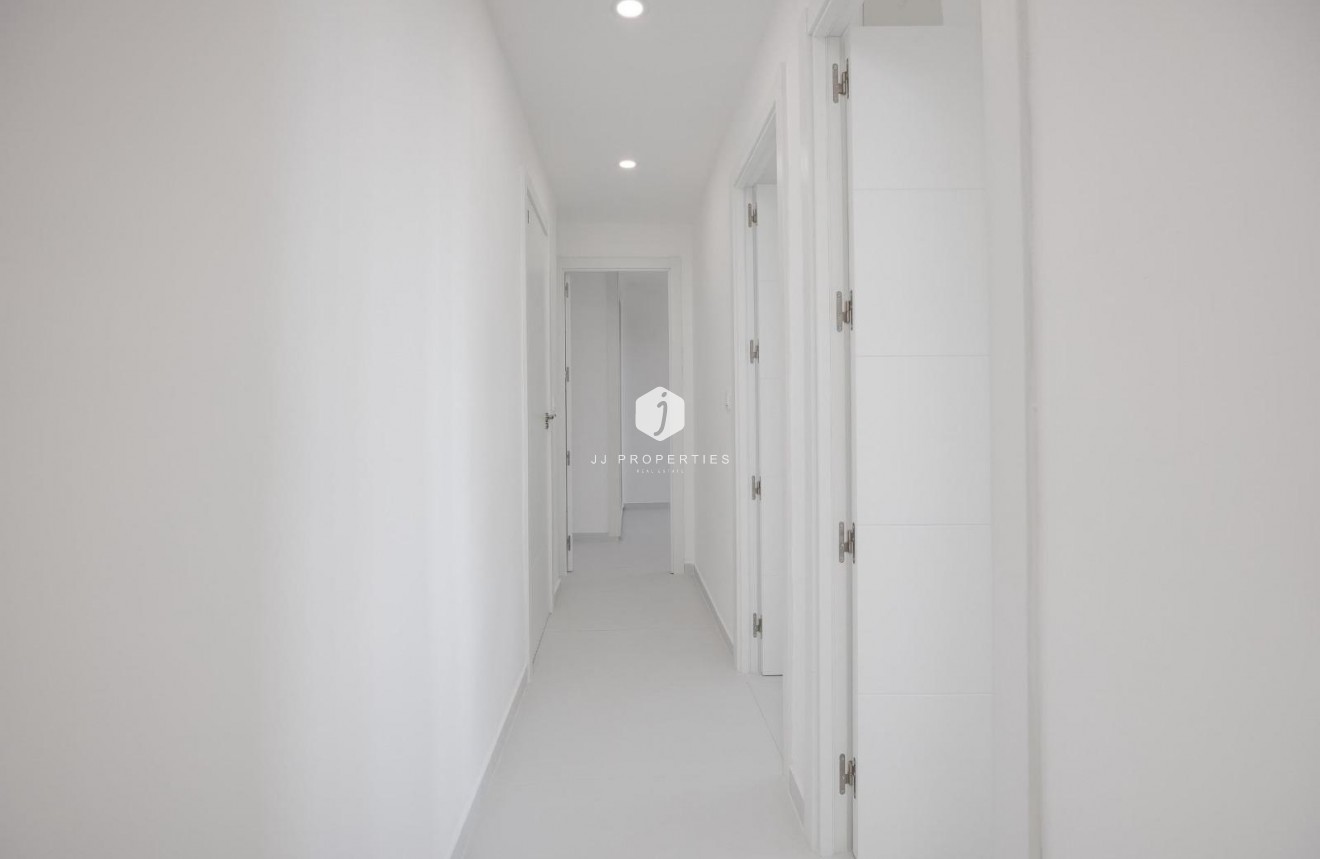 Tweedehands - Appartement / flat -
Torrevieja - Costa Blanca