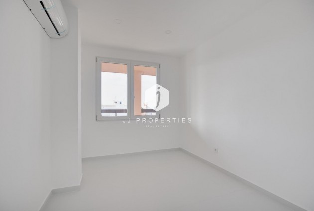 Tweedehands - Appartement / flat -
Torrevieja - Costa Blanca