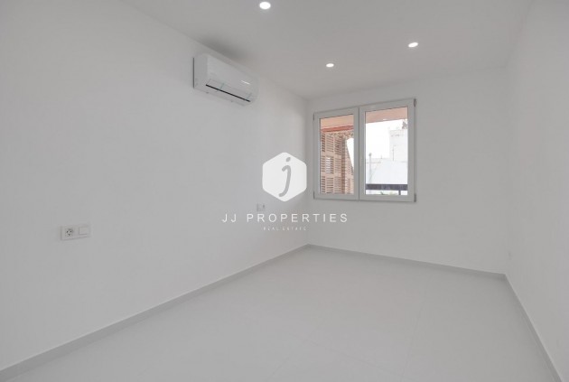 Tweedehands - Appartement / flat -
Torrevieja - Costa Blanca