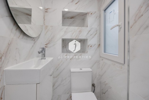 Tweedehands - Appartement / flat -
Torrevieja - Costa Blanca