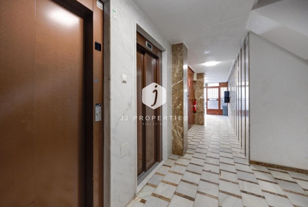 Tweedehands - Appartement / flat -
Torrevieja - Costa Blanca