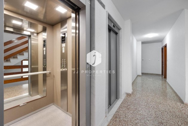 Tweedehands - Appartement / flat -
Torrevieja - Costa Blanca