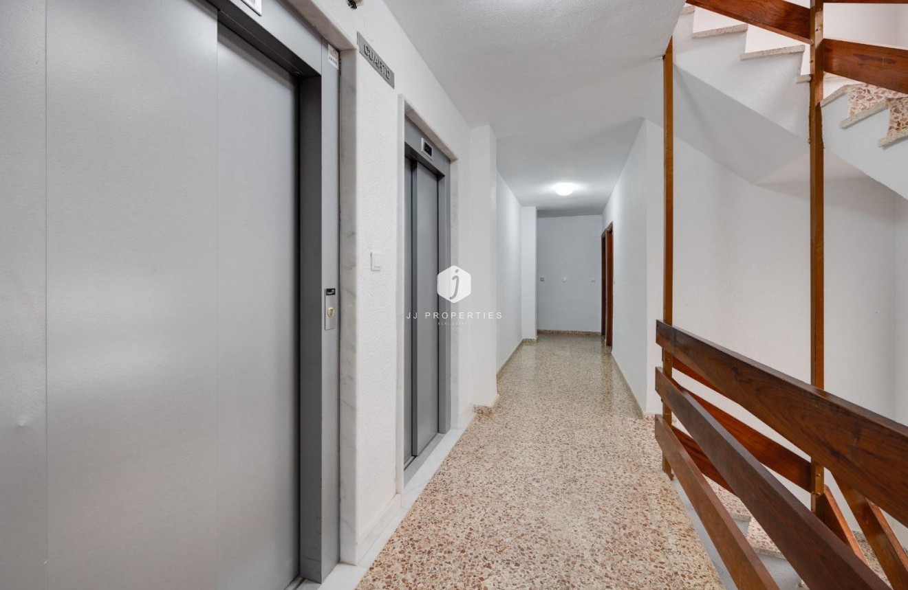 Tweedehands - Appartement / flat -
Torrevieja - Costa Blanca