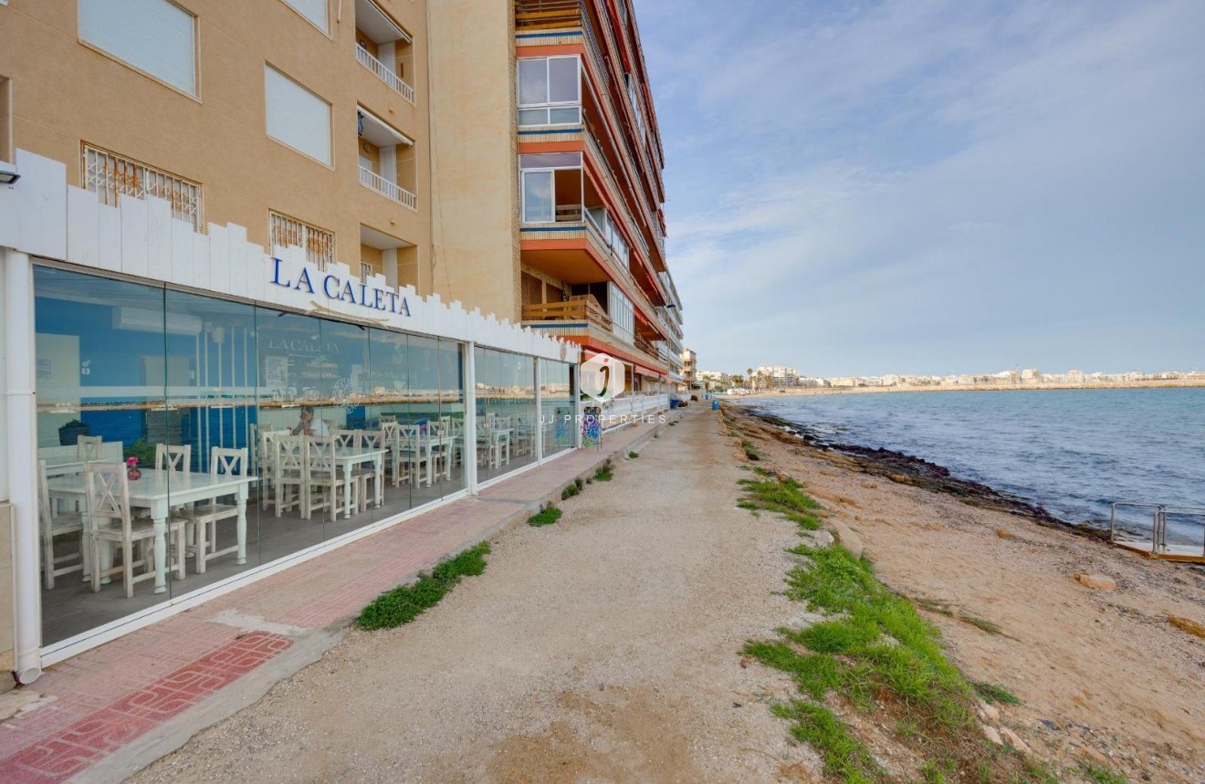 Tweedehands - Appartement / flat -
Torrevieja - Costa Blanca