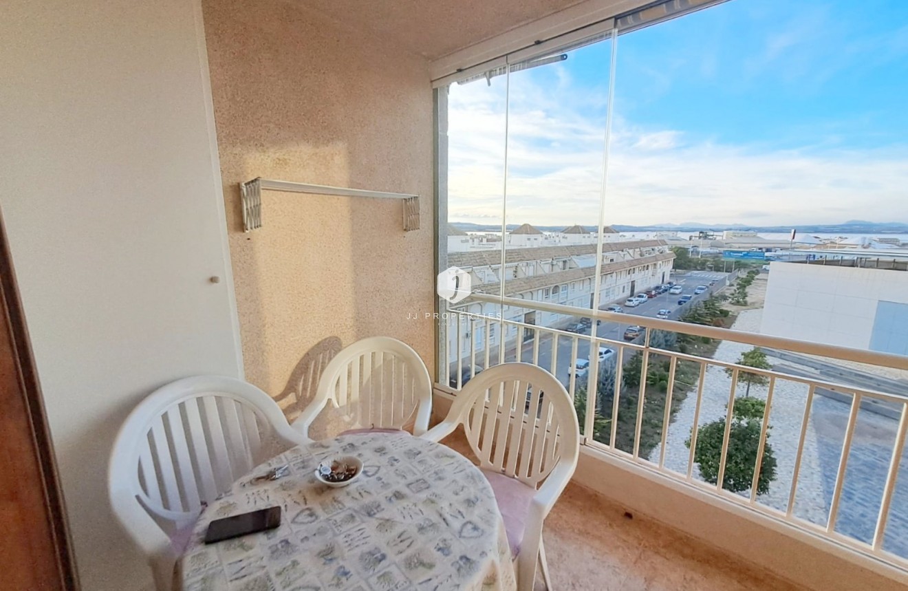 Tweedehands - Appartement / flat -
Torrevieja - Costa Blanca