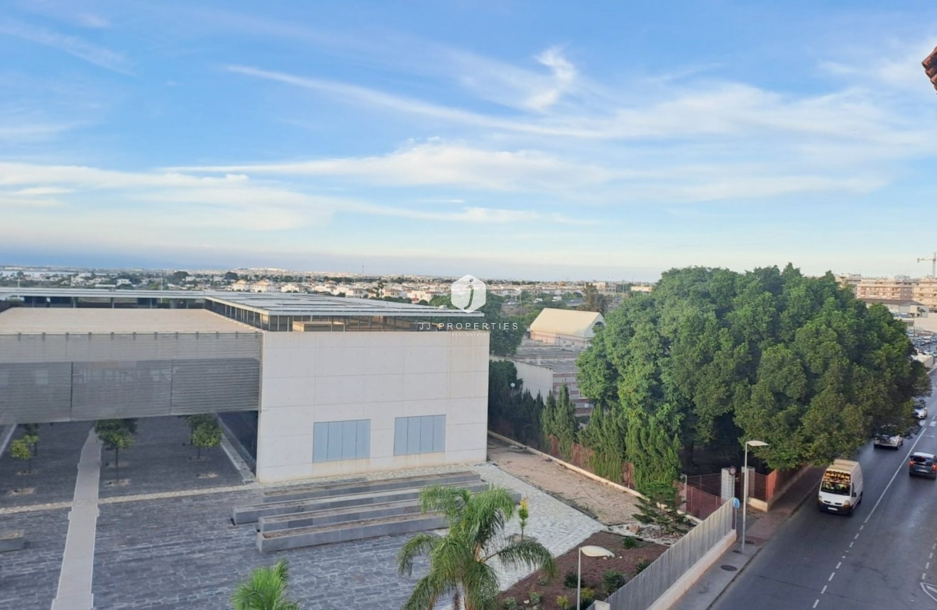 Tweedehands - Appartement / flat -
Torrevieja - Costa Blanca