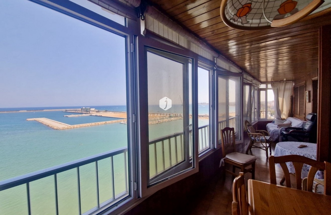 Tweedehands - Appartement / flat -
Torrevieja - Costa Blanca