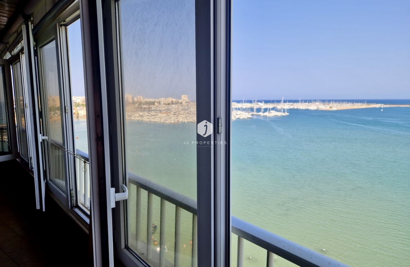 Tweedehands - Appartement / flat -
Torrevieja - Costa Blanca