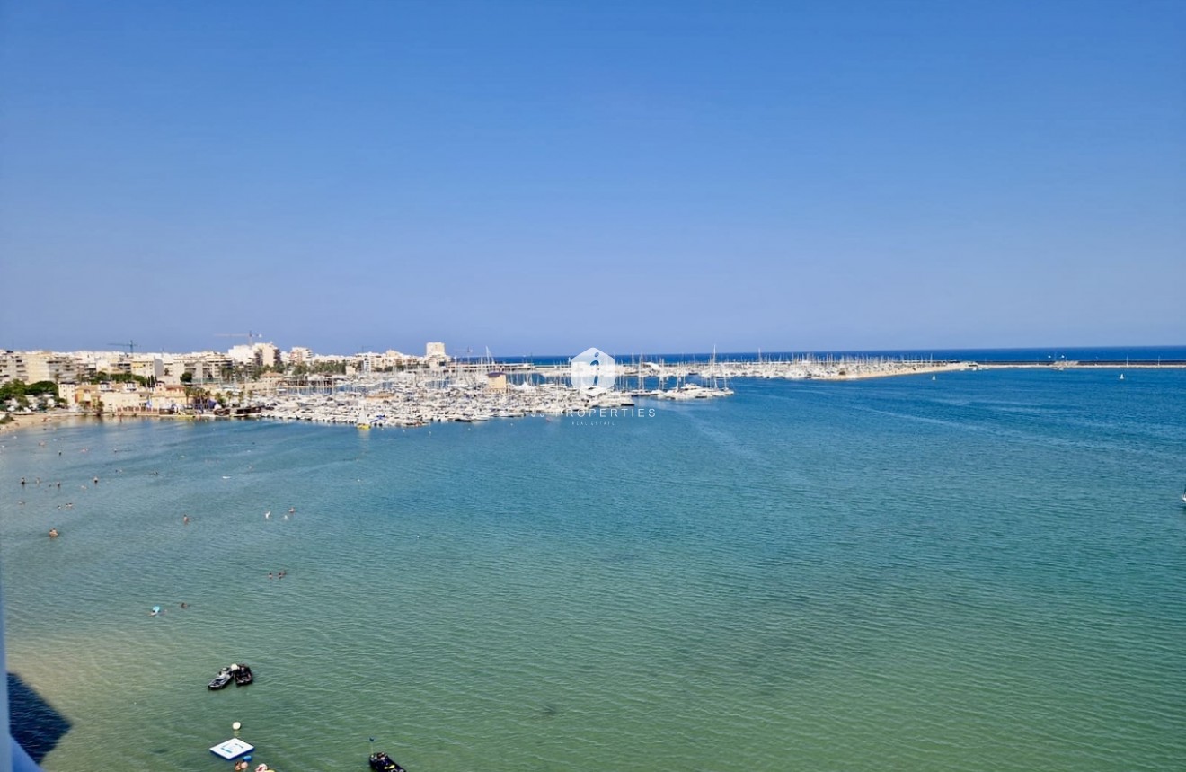 Tweedehands - Appartement / flat -
Torrevieja - Costa Blanca