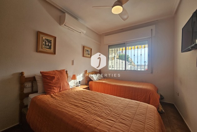 Tweedehands - Bungalow -
La Zenia - Costa Blanca