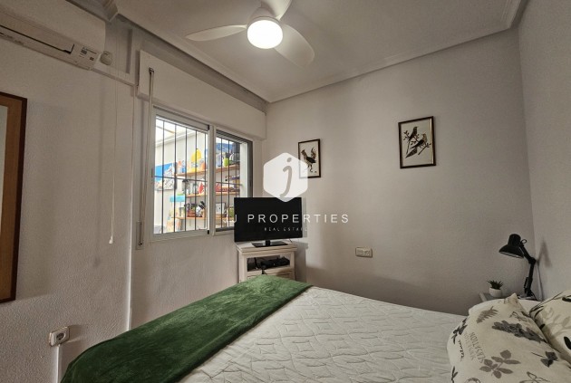 Tweedehands - Bungalow -
La Zenia - Costa Blanca