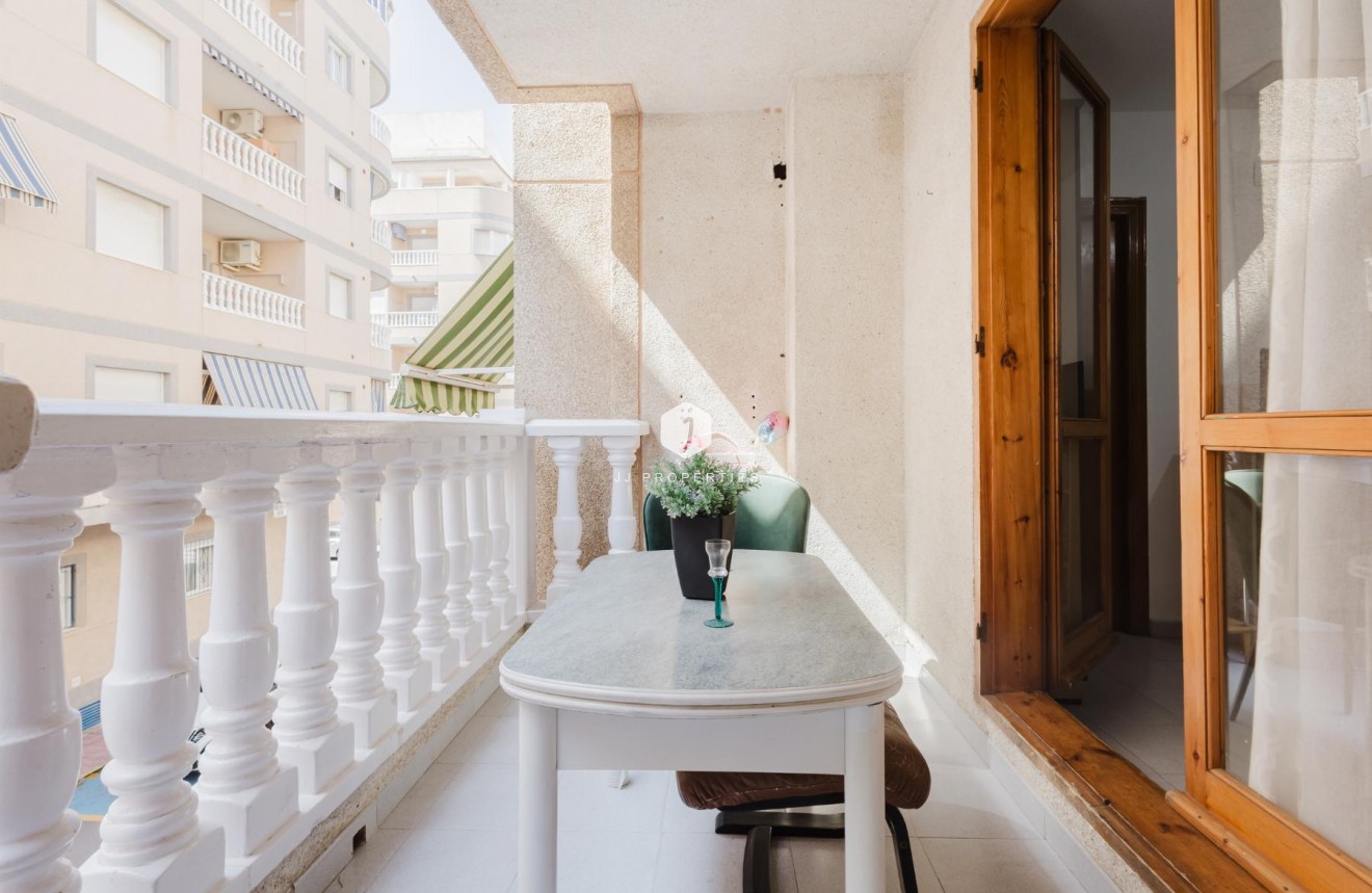 Tweedehands - Appartement / flat -
Torrevieja - Costa Blanca