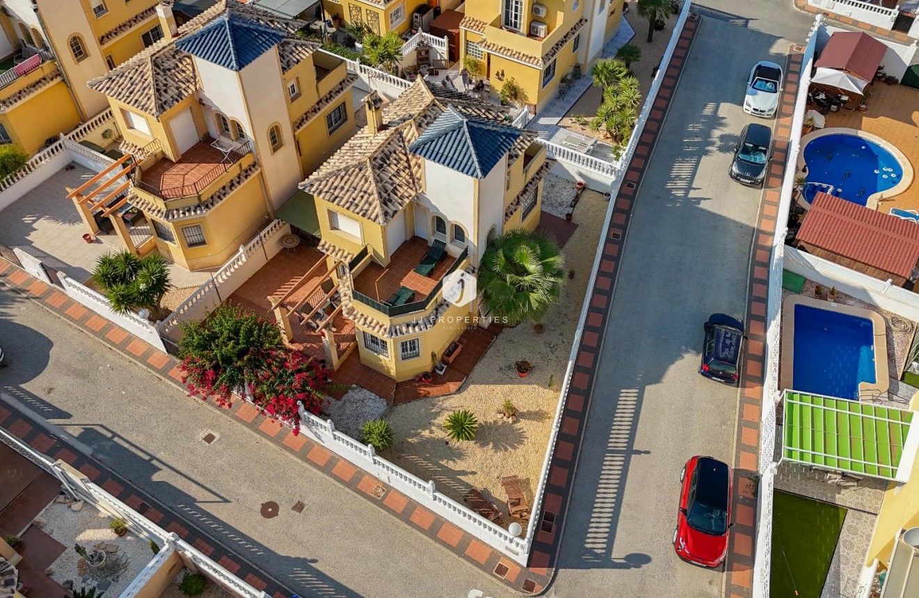 Tweedehands - Villa -
Algorfa - Inland