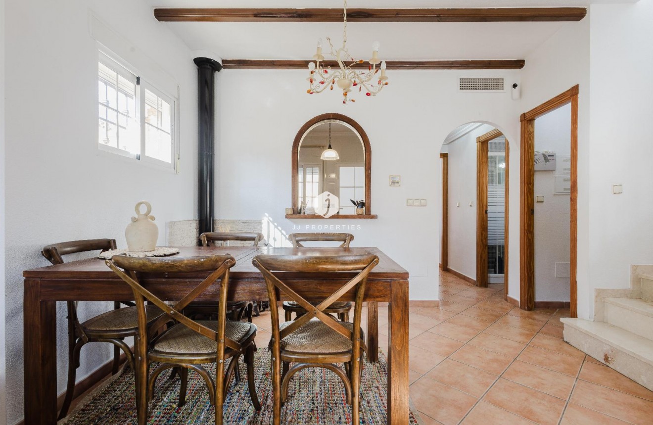 Tweedehands - Villa -
Algorfa - Inland