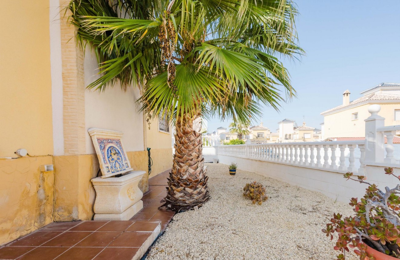 Tweedehands - Villa -
Algorfa - Inland