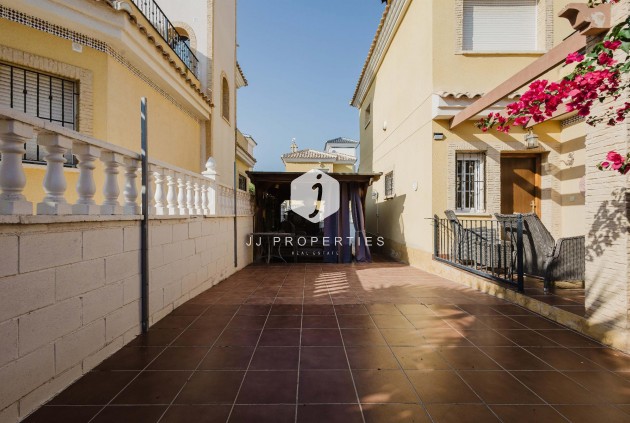 Tweedehands - Villa -
Algorfa - Inland