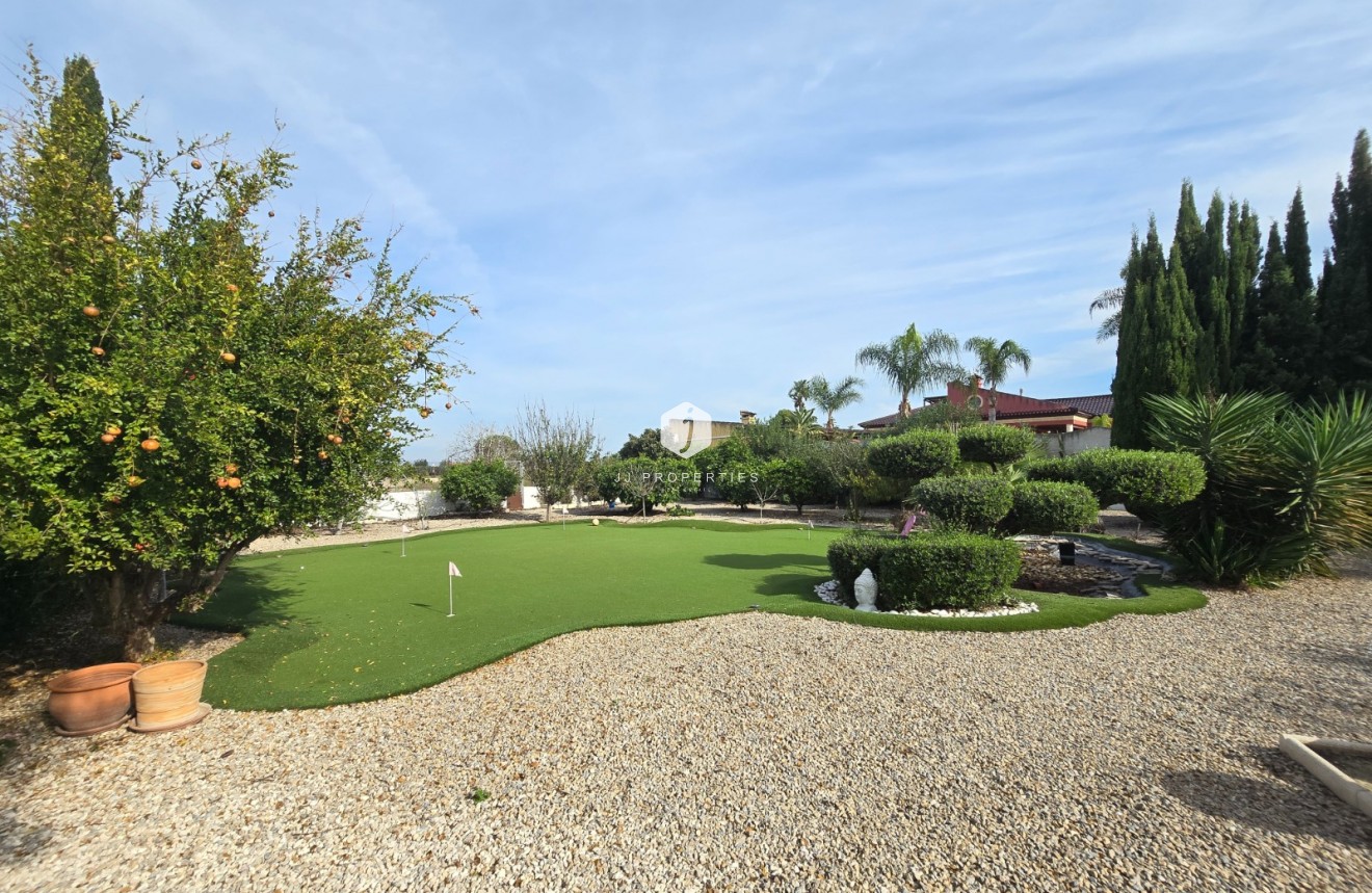 Tweedehands - Landelijk eigendom -
Dolores - Costa Blanca