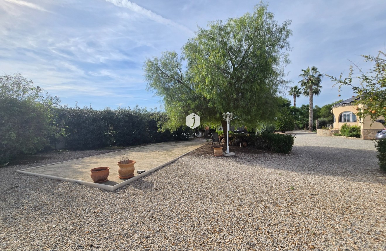 Tweedehands - Landelijk eigendom -
Dolores - Costa Blanca