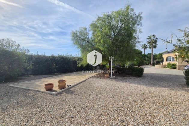 Tweedehands - Landelijk eigendom -
Dolores - Costa Blanca