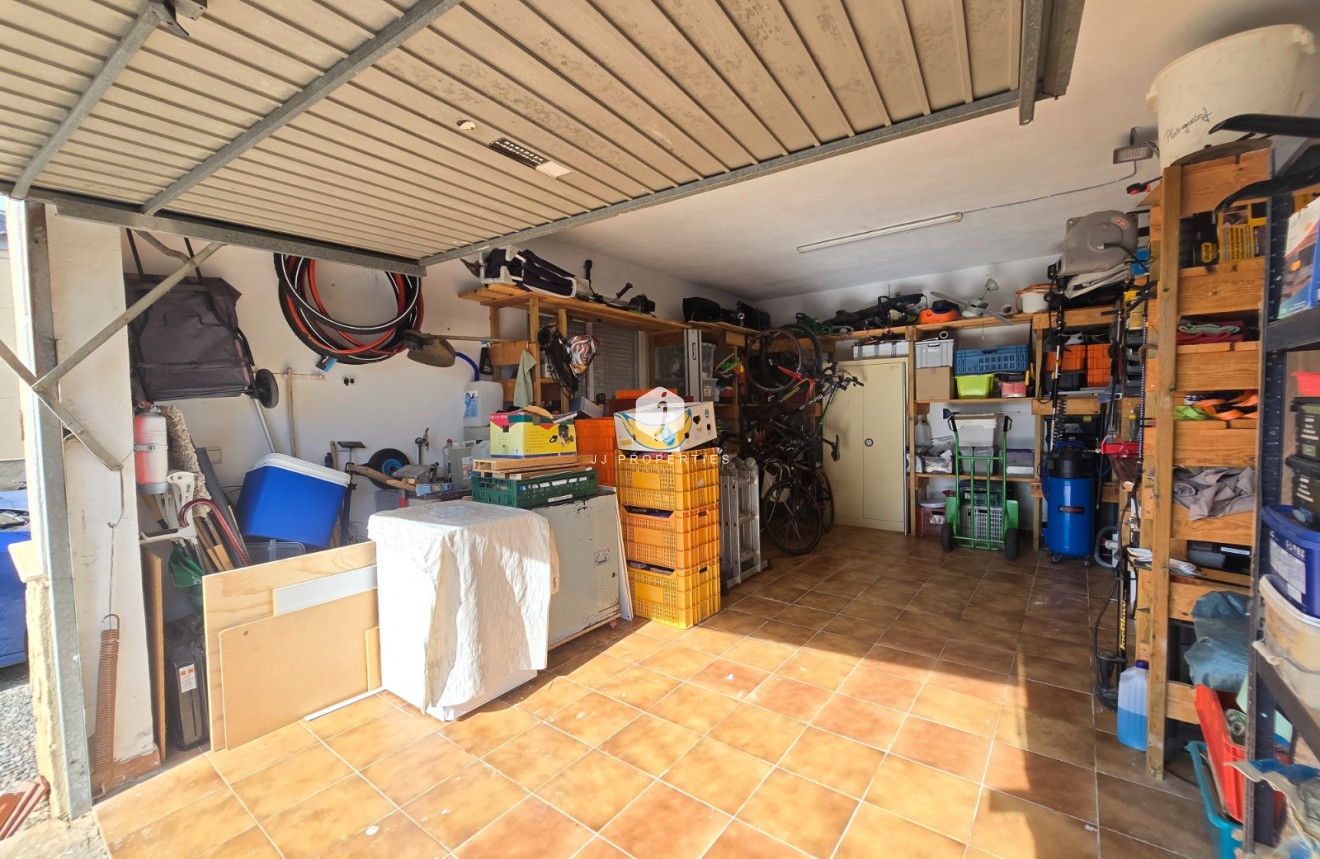 Tweedehands - Landelijk eigendom -
Dolores - Costa Blanca