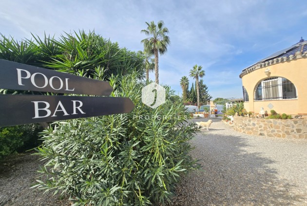 Tweedehands - Landelijk eigendom -
Dolores - Costa Blanca