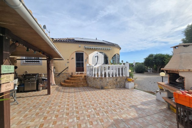 Tweedehands - Landelijk eigendom -
Dolores - Costa Blanca