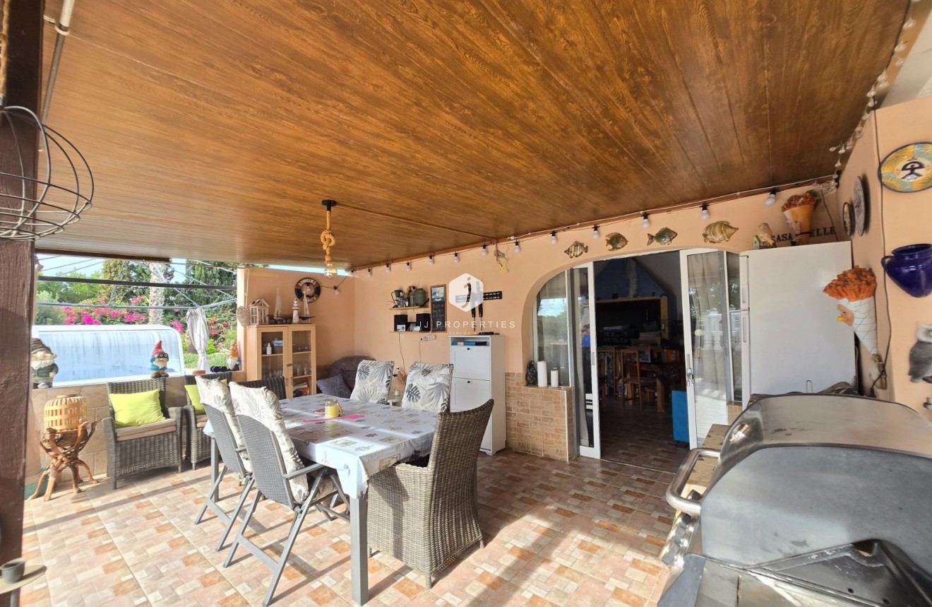 Tweedehands - Landelijk eigendom -
Dolores - Costa Blanca