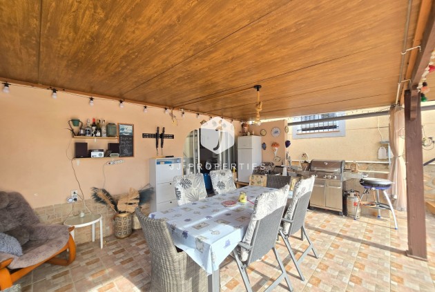 Tweedehands - Landelijk eigendom -
Dolores - Costa Blanca