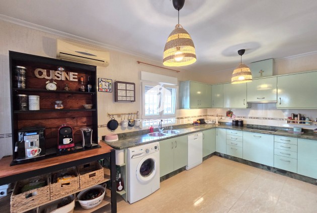 Tweedehands - Landelijk eigendom -
Dolores - Costa Blanca