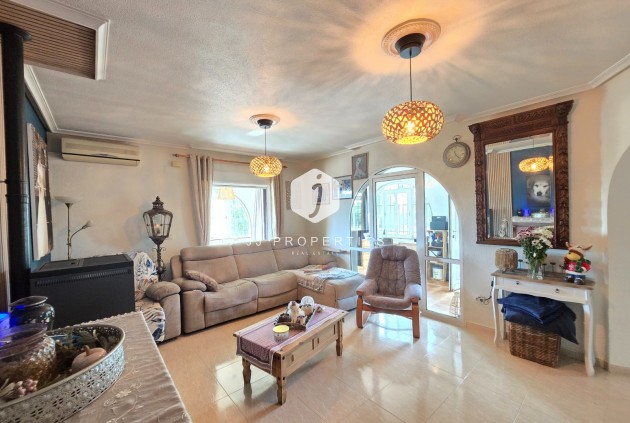 Tweedehands - Landelijk eigendom -
Dolores - Costa Blanca