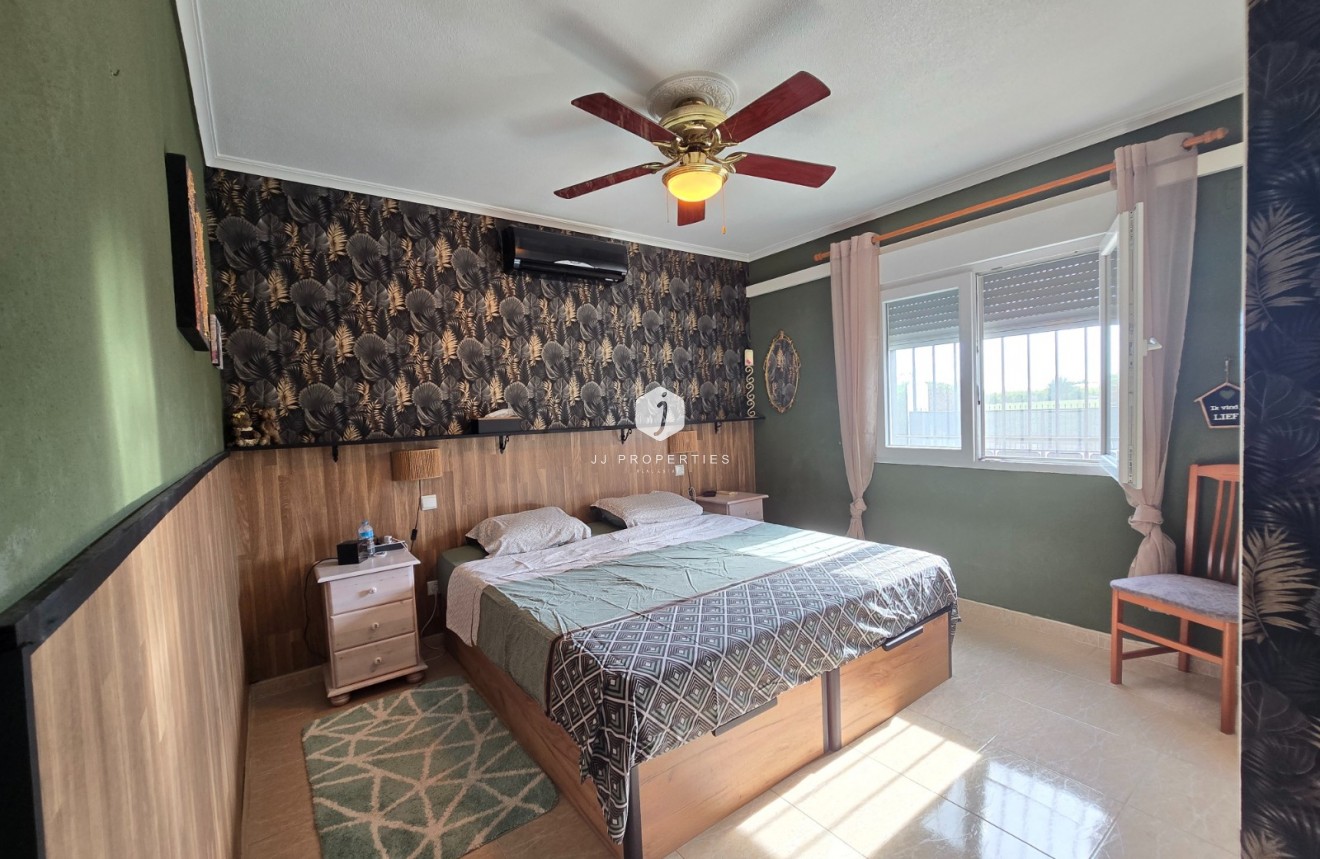 Tweedehands - Landelijk eigendom -
Dolores - Costa Blanca