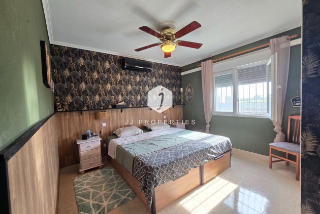 Tweedehands - Landelijk eigendom -
Dolores - Costa Blanca