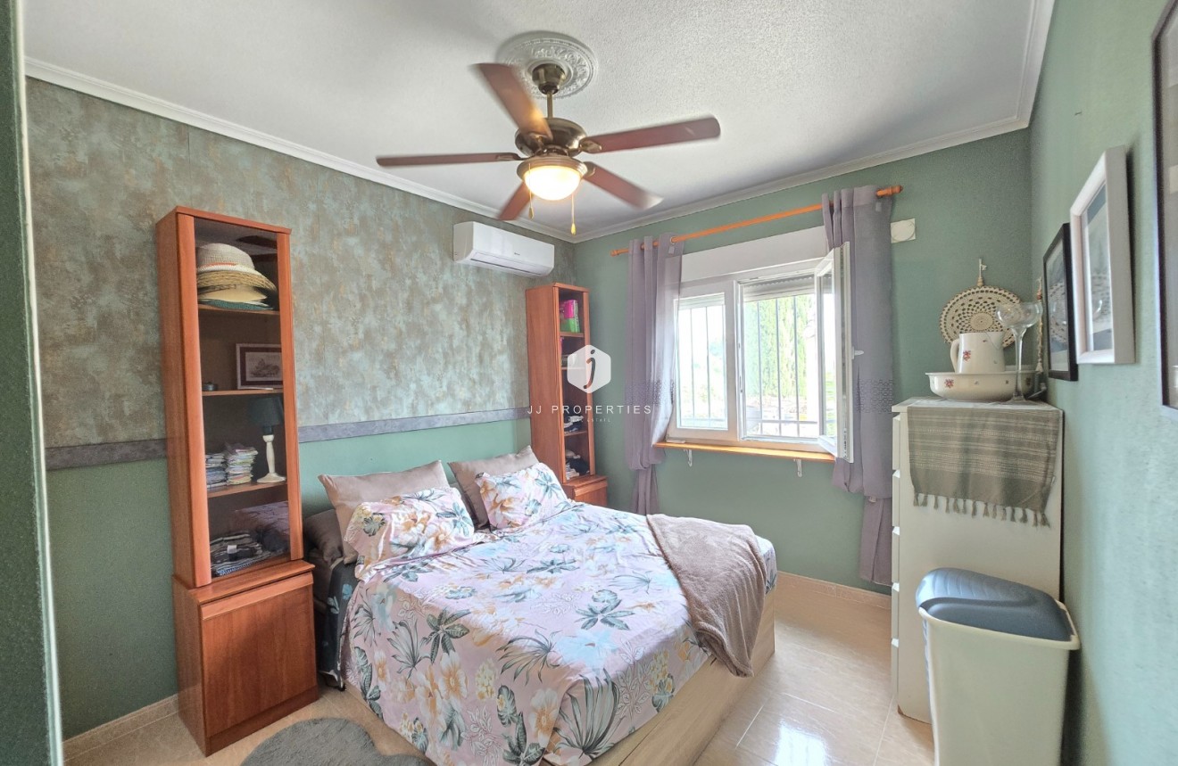 Tweedehands - Landelijk eigendom -
Dolores - Costa Blanca