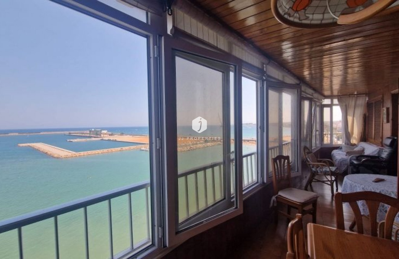 Tweedehands - Appartement / flat -
Torrevieja - Costa Blanca