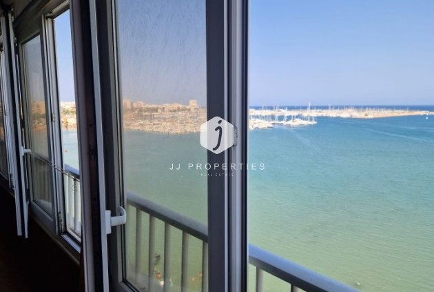 Tweedehands - Appartement / flat -
Torrevieja - Costa Blanca