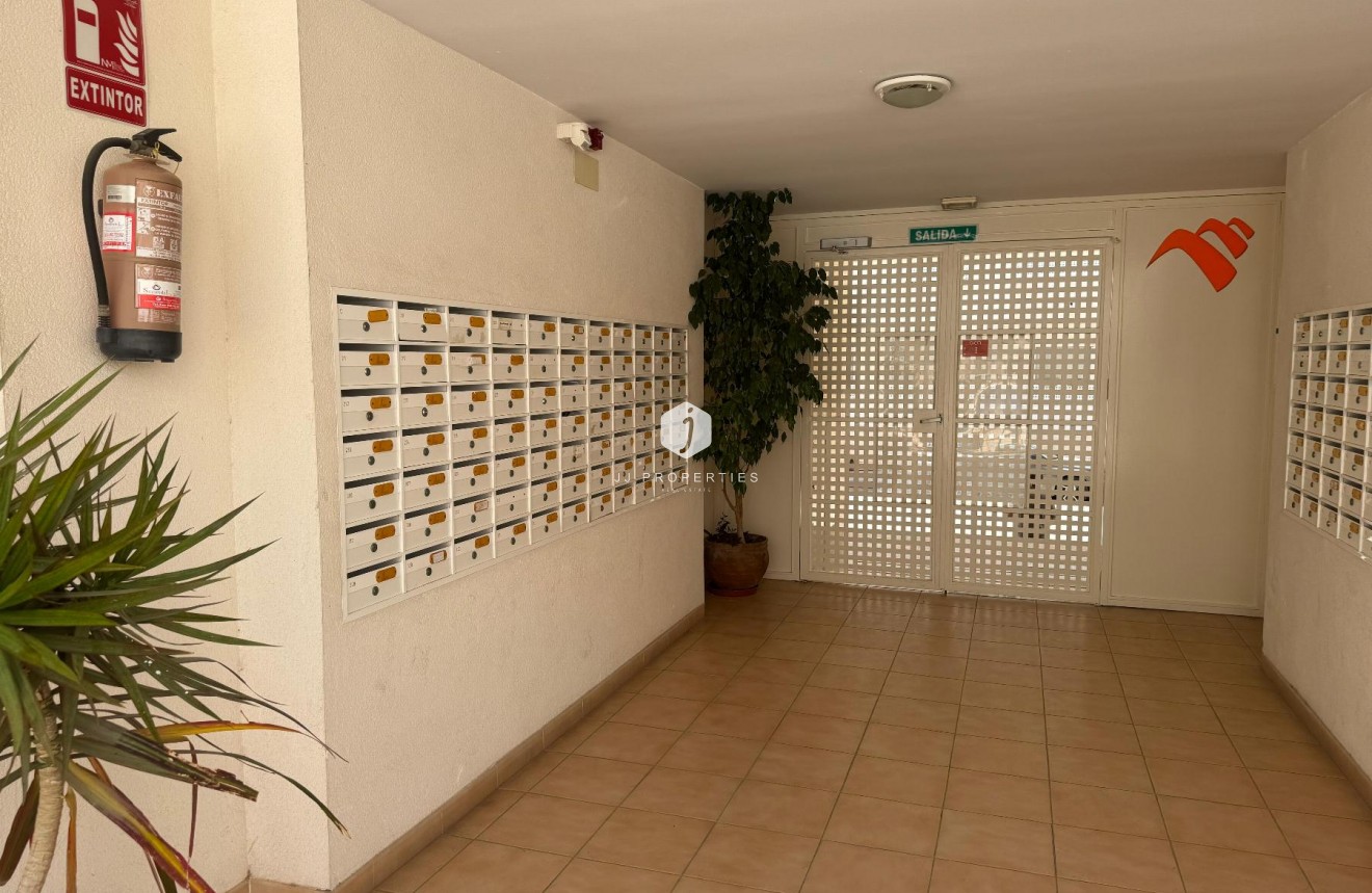 Tweedehands - Appartement / flat -
Almoradí - Inland