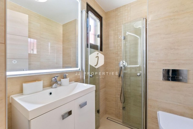 Tweedehands - Chalet -
Torrevieja - aguas nuevas