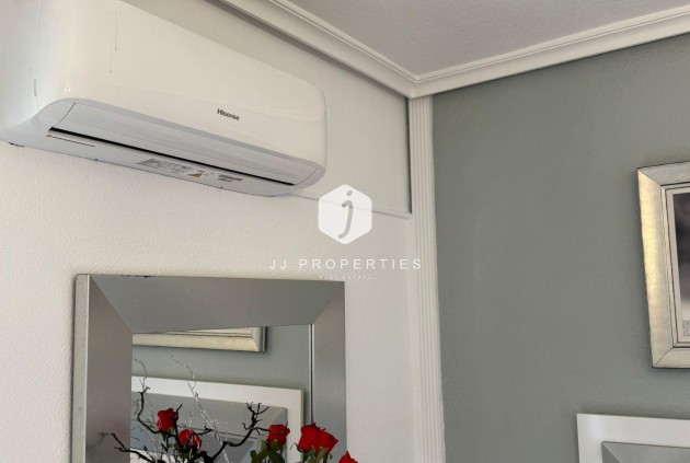 Tweedehands - Chalet -
Torrevieja - Calas blanca